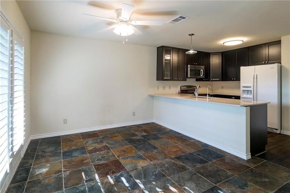 800 Shady Creek Ln, Bedford, TX 76021 - photo 1