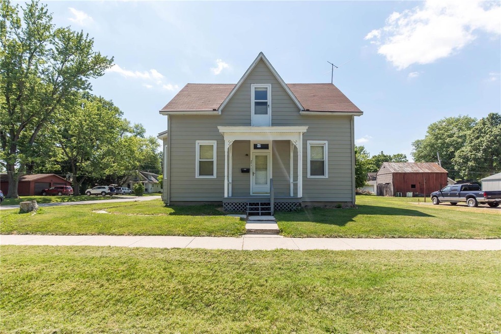 201 N Vine St, Freeburg, IL 62243 - photo 1