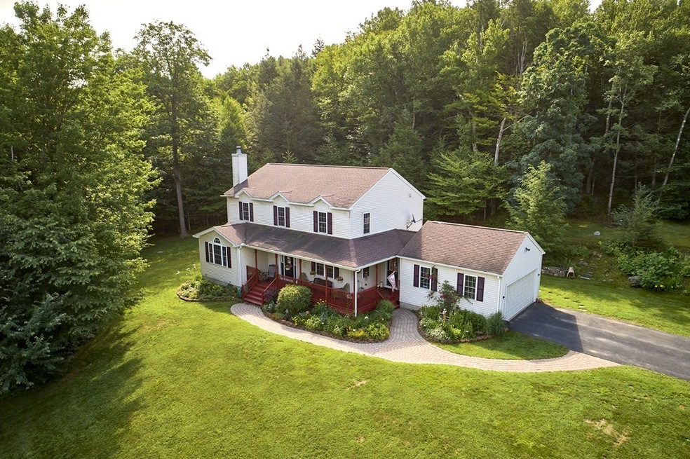 121 Elm St, Shelburne Falls, MA 01370 - photo 1