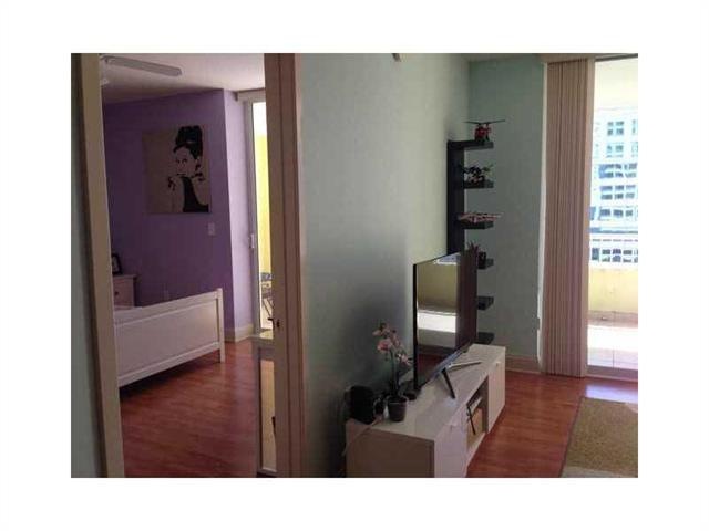 170 SE 14th St unit 1405, Miami, FL 33131 - photo 1