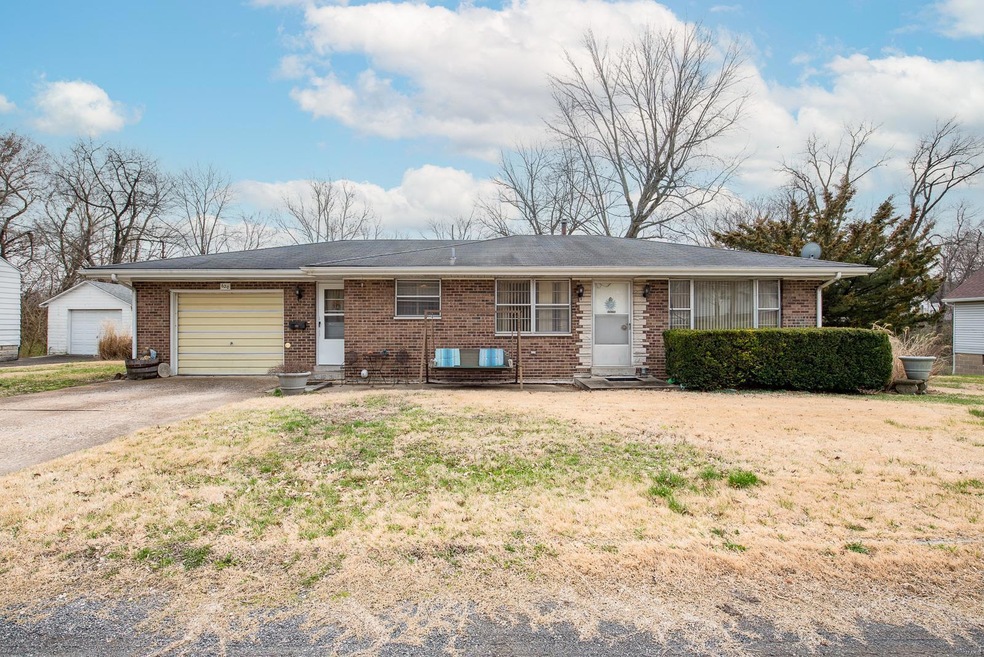 /Nice Brick Ranch on Dead End Street