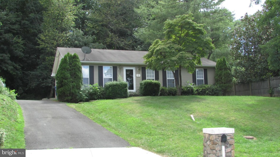 1 E 17th St, Front Royal, VA 22630 - photo 1