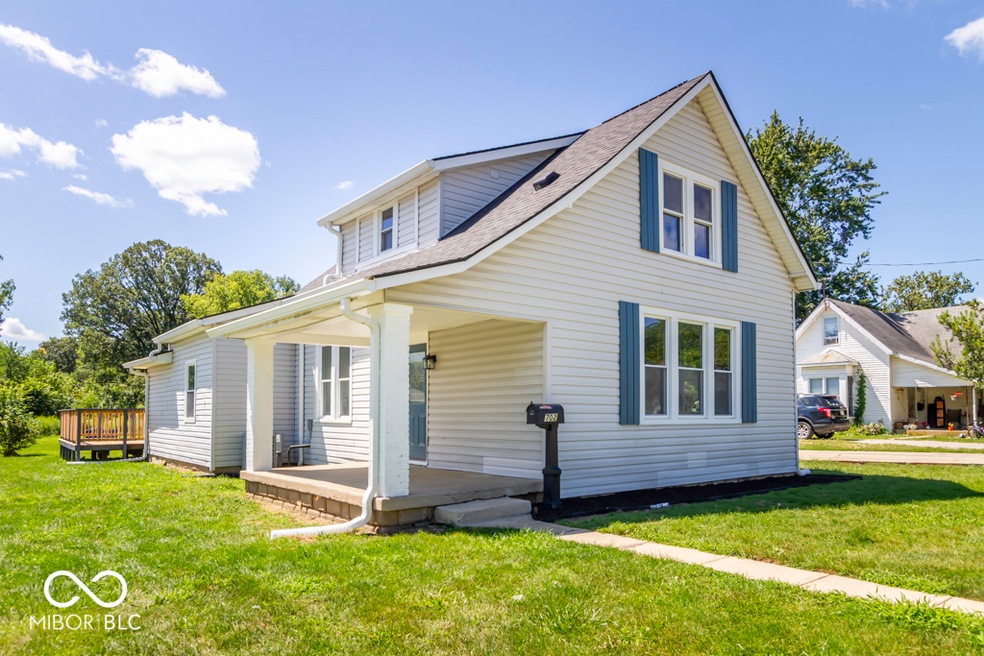 702 W 2nd St, Sheridan, IN 46069 - photo 1