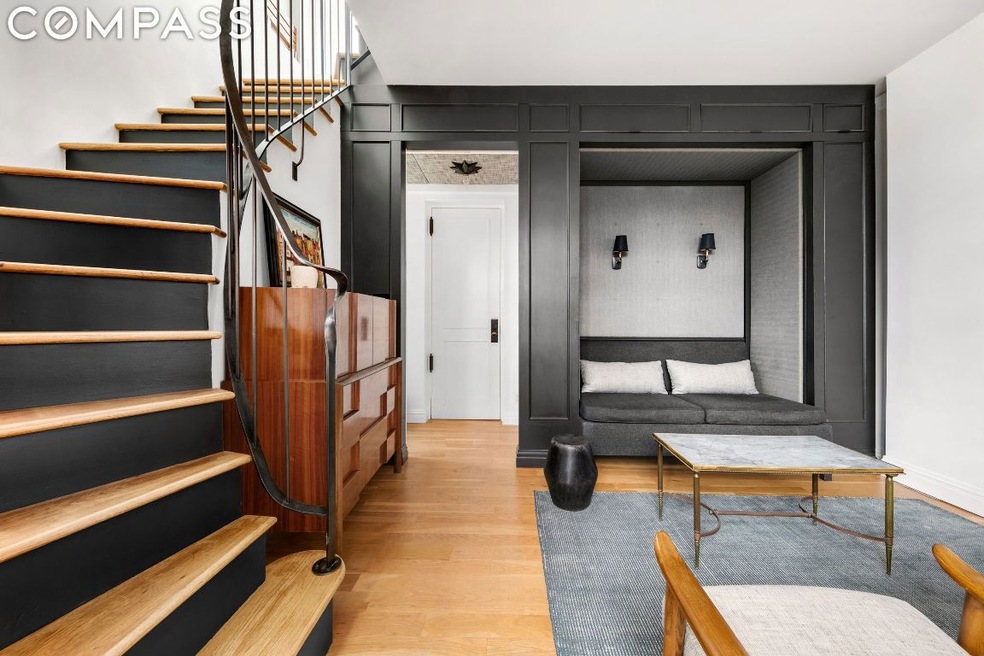 71 W Washington Place unit PH, New York, NY 10011 - photo 1