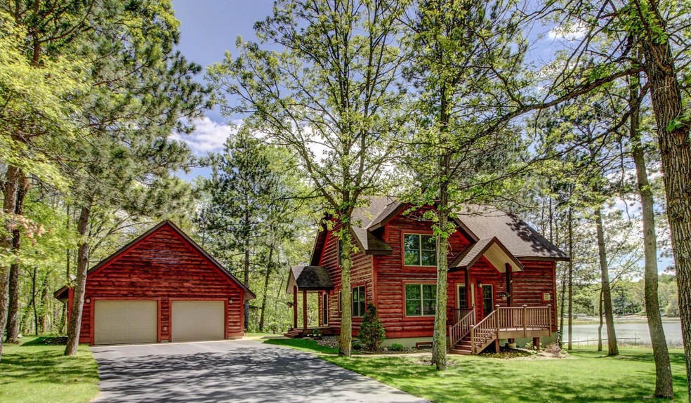 Coming Soon $834,900 • Co-Listing Agent