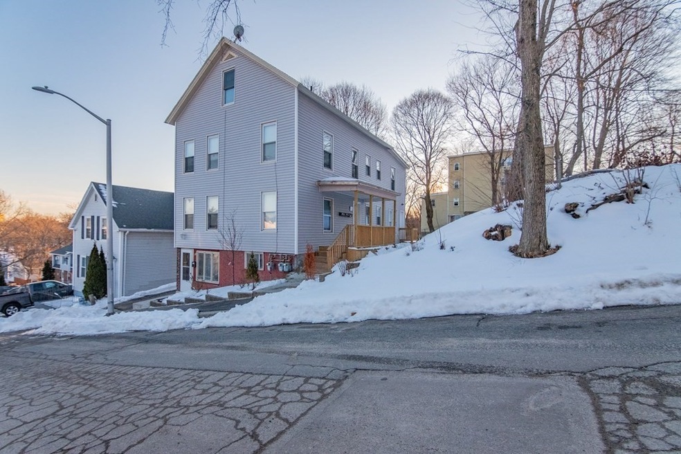 23 Sigourney St, Worcester, MA 01605 - photo 1