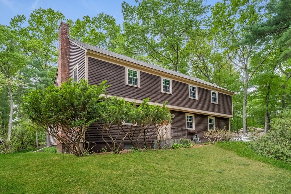 384 Hayward Mill Rd, Concord, MA 01742 - photo 1