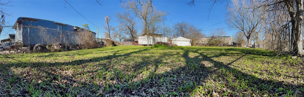 14327 Victoria St, Houston, TX 77015 - photo 1