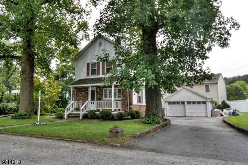 10 Franklin Place, Haskell, NJ 07420 - photo 1