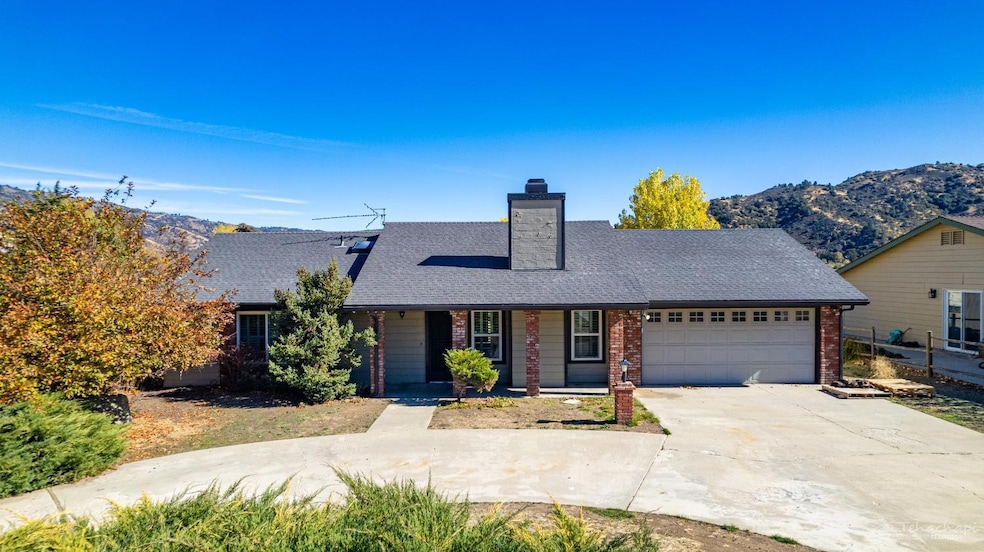 30461 S Lower Valley Rd, Tehachapi, CA 93561 - photo 1