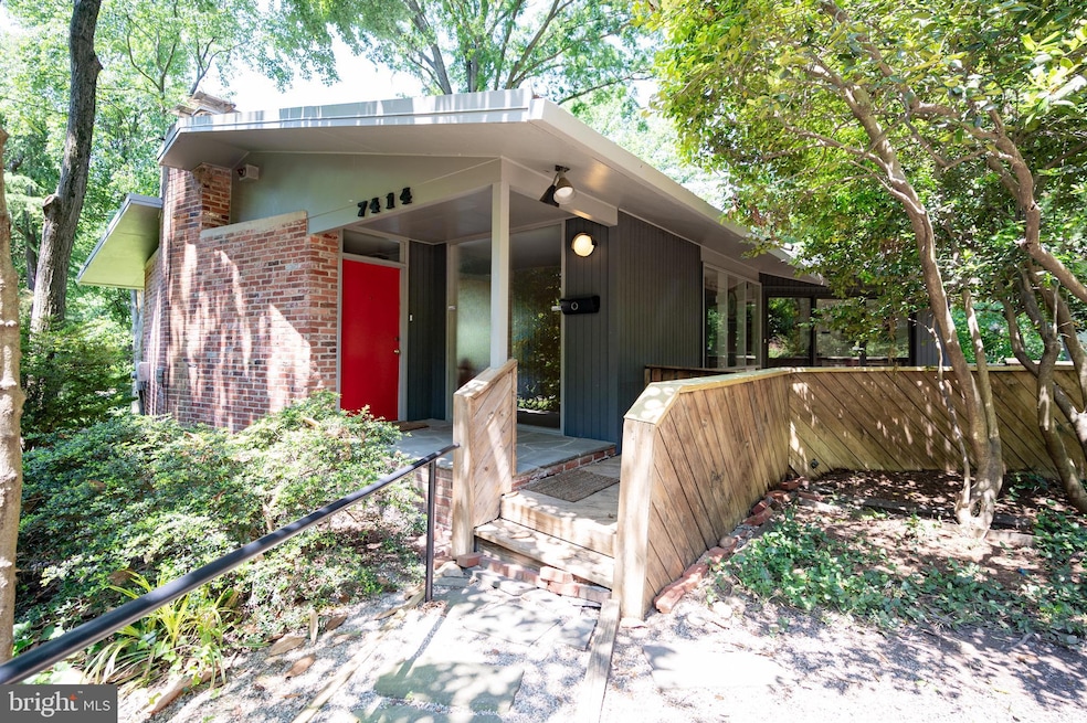 7414 Rebecca Dr, Alexandria, VA 22307 - photo 1