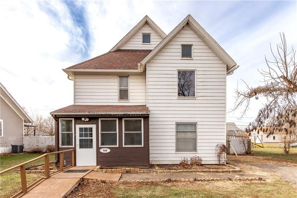 408 Main St, Maxwell, IA 50161 - photo 1