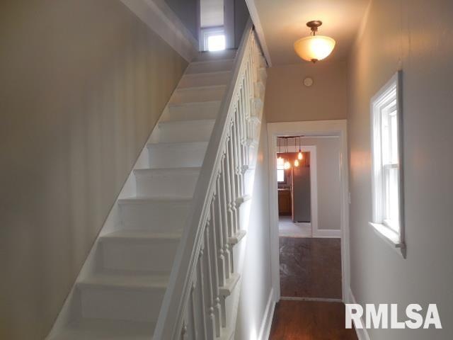 1424 W 13th St, Davenport, IA 52804 - photo 1