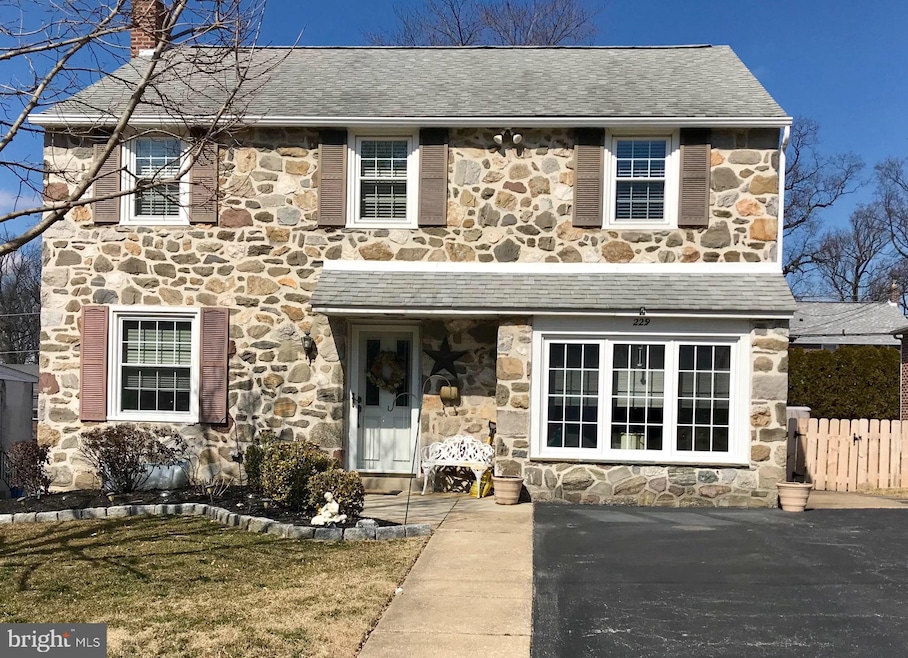 229 Signal Rd, Drexel Hill, PA 19026 - photo 1