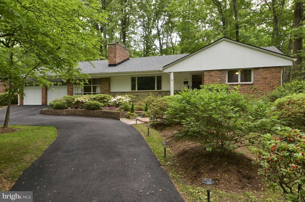 3413 Stoneybrae Dr, Falls Church, VA 22044 - photo 1