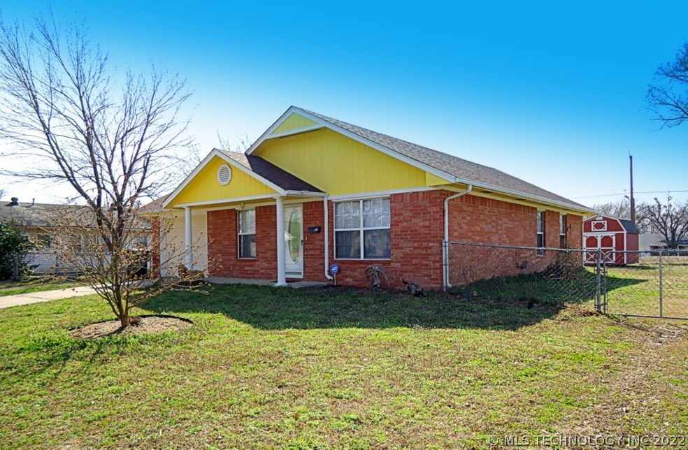 1110 N Oklahoma Ave, Okmulgee, OK 74447 - photo 1