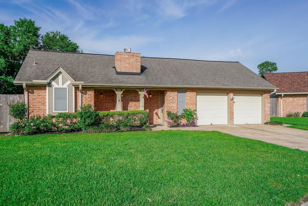 10639 Tenneta Dr, Houston, TX 77099 - photo 1