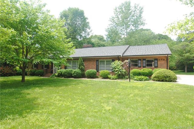 210 Valley Stream Rd, Statesville, NC 28677 - photo 1