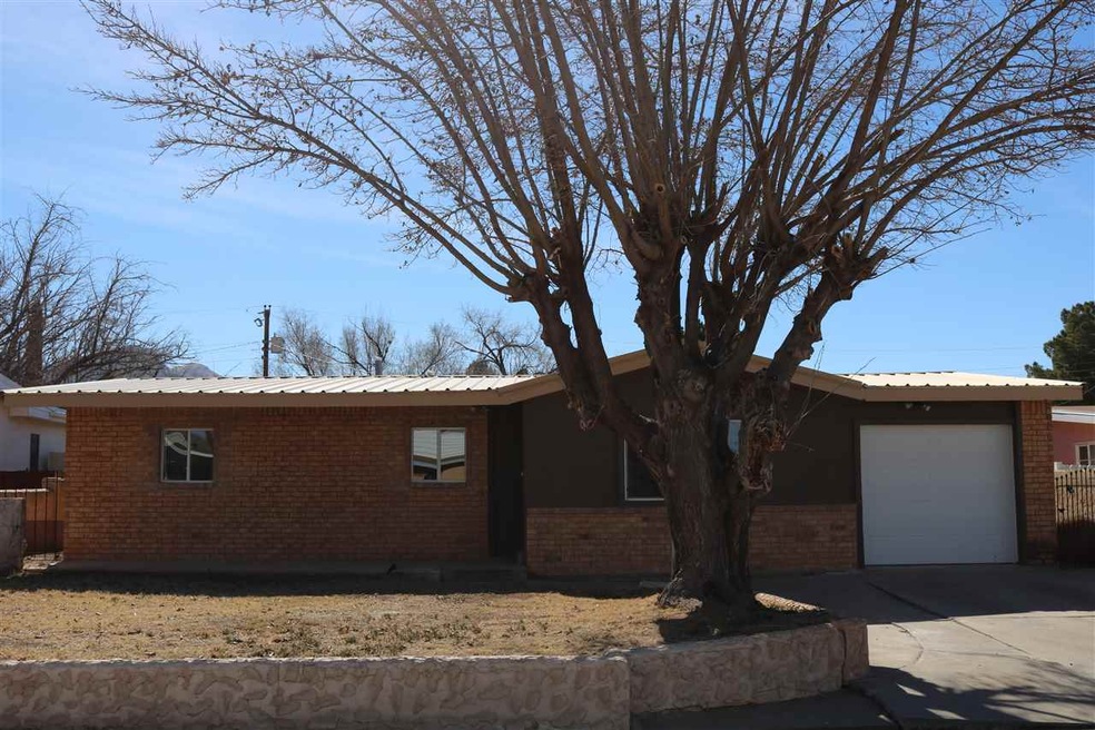 2304 Duran Ave, Alamogordo, NM 88310 - photo 1