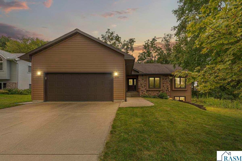 Sold $366,700 • Co-Listing Agent