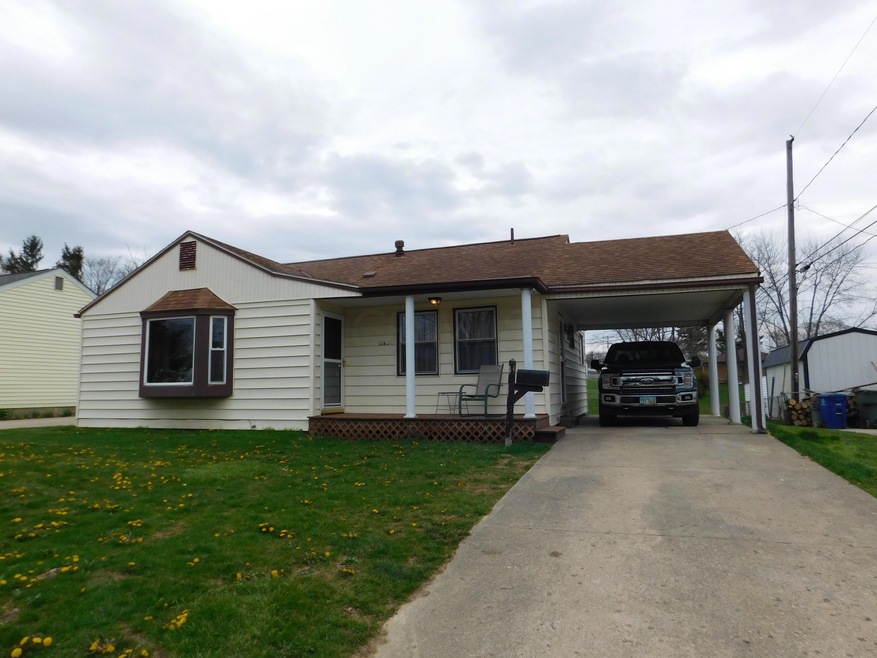 1136 Holly Hill Dr, Columbus, OH 43228 - photo 1