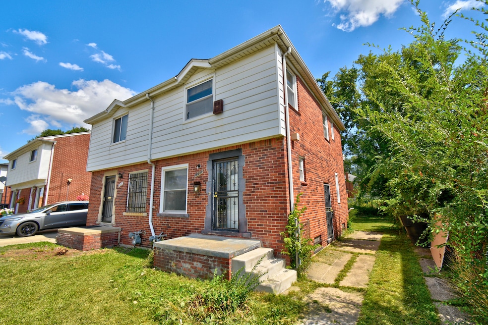 18638 Schaefer Hwy, Detroit, MI 48235 - photo 1