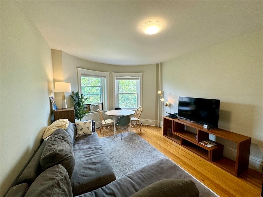 176 Naples Rd unit 7, Brookline, MA 02446 - photo 1