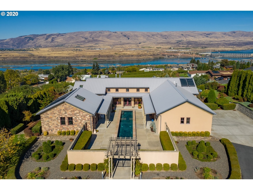 2717 E 14th St, the Dalles, OR 97058 - photo 1