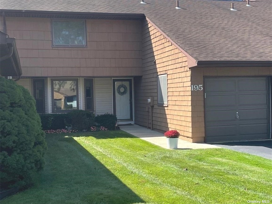 195 Scarlett Dr, ComMacK, NY 11725 MLS ONE3507012