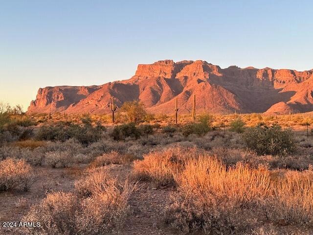 o E Bunny Ear Lane Sunset