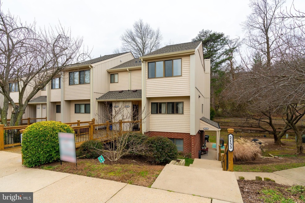 2137 Old Landing Way unit 156, Woodbridge, VA 22191 - photo 1