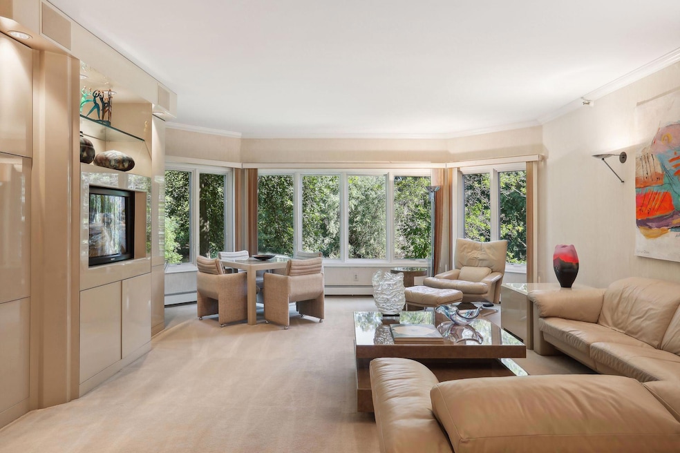 12700 Sherwood Place unit 102, Minnetonka, MN 55305 - photo 1