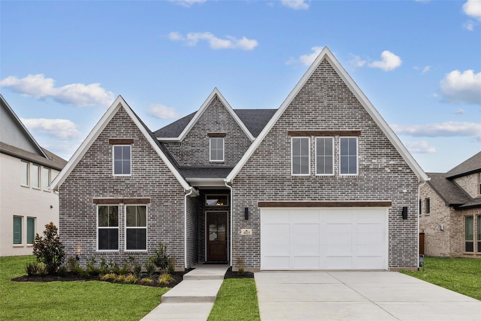 Gorgeous and elegant with a contemporary flare, ne