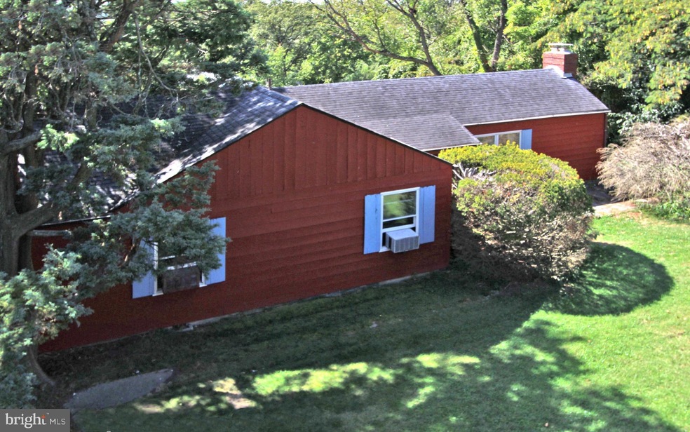 6303 Buffalo Ridge Rd, Falls Church, VA 22044 - photo 1