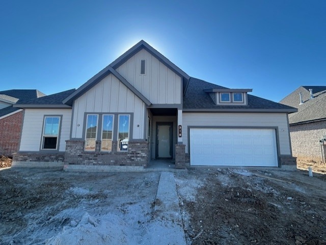 318 Legacy Point Dr, Sealy, TX 77474 - photo 1