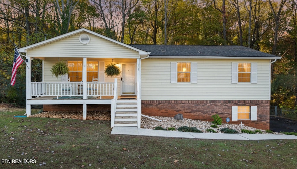 915 NE Whisperewood Tr, Cleveland, TN 37312 - photo 1