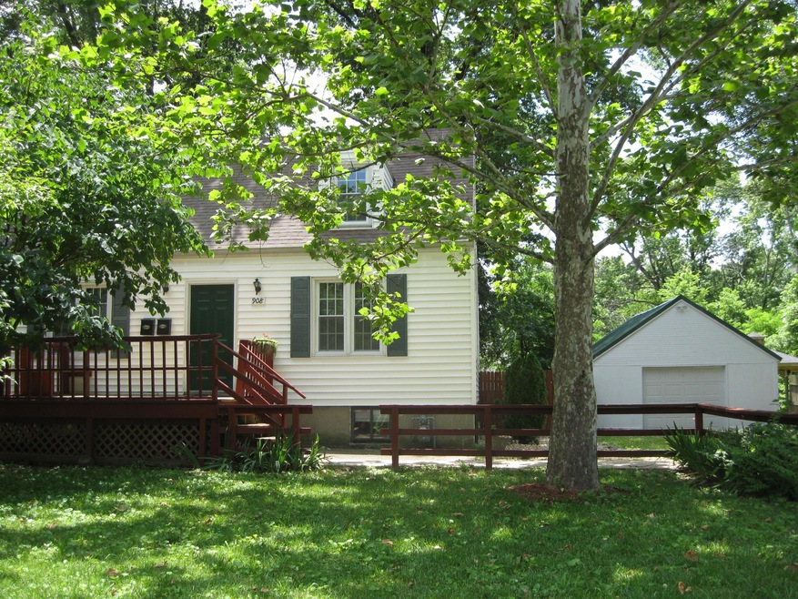 Charming Home in West-Central Columbia