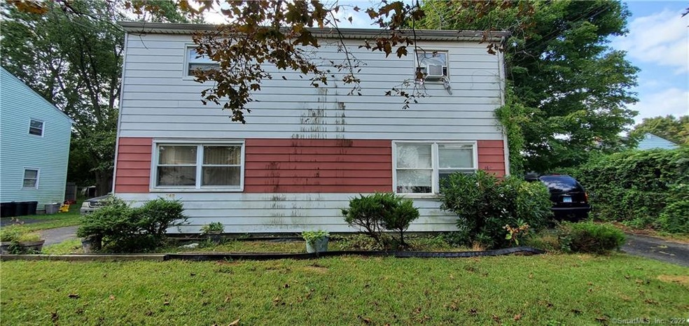 160 Mcgrath Ct, Stratford, CT 06615 - photo 1