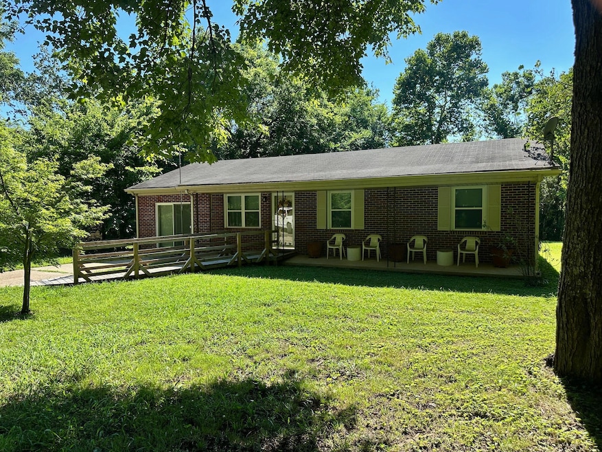Pending $140,000 • Co-Listing Agent