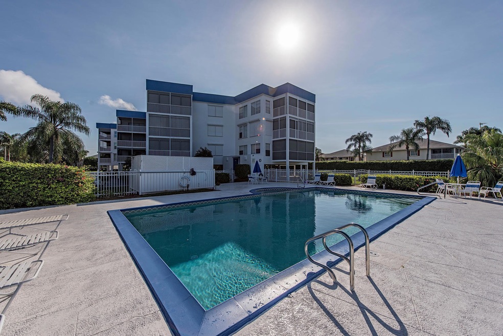 710 W Elkham Circle 207 Marco-large-008-
