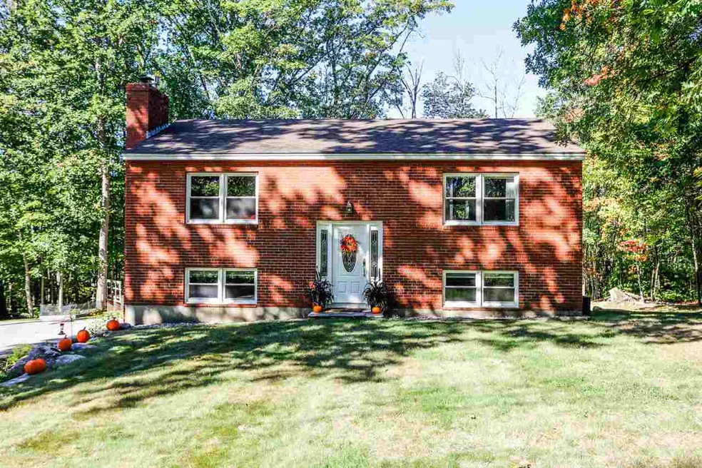 12 Birchwood Ln, Hooksett, NH 03106 - photo 1