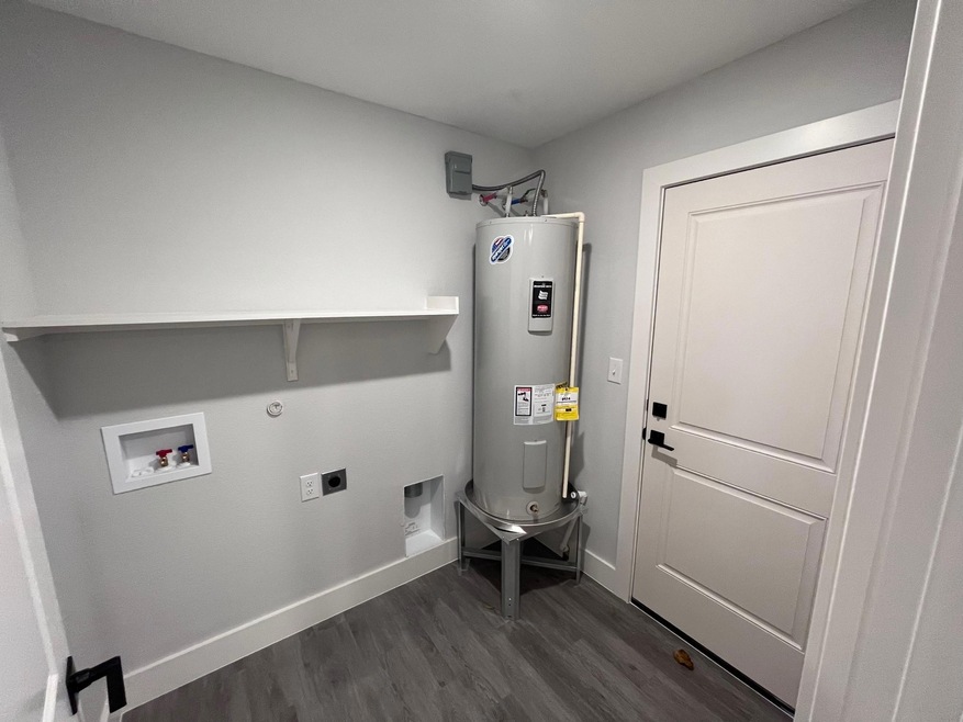 715 S 6th St unit 1, Bonham, TX 75418 - photo 1