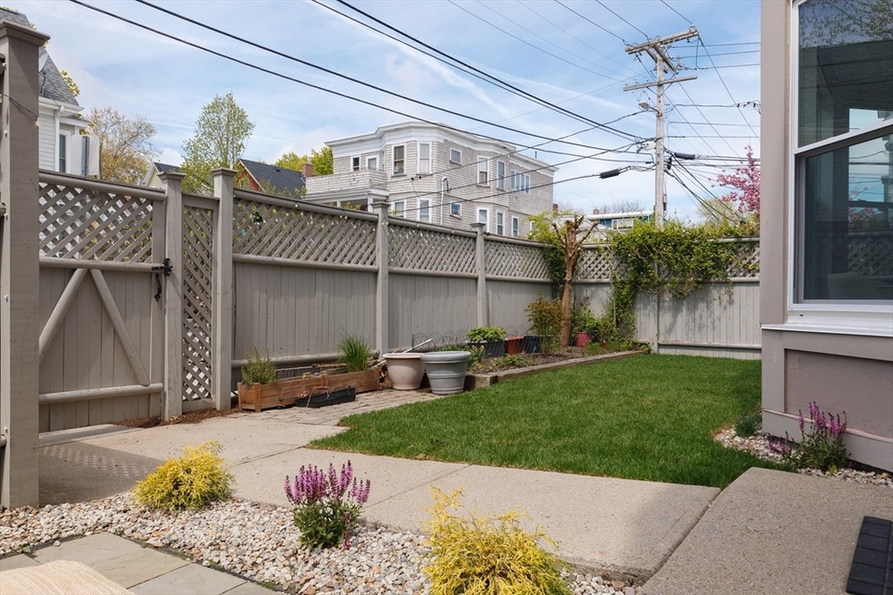 Sold $1,406,481 • Co-Listing Agent