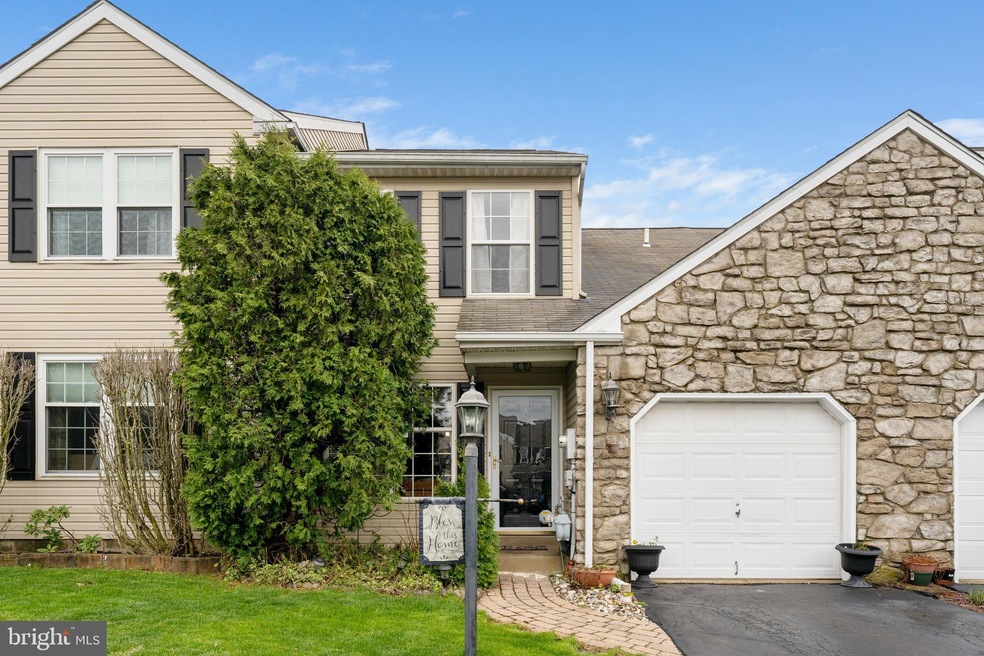 1215 Cobblestone Cir, Lansdale, PA 19446 - photo 1