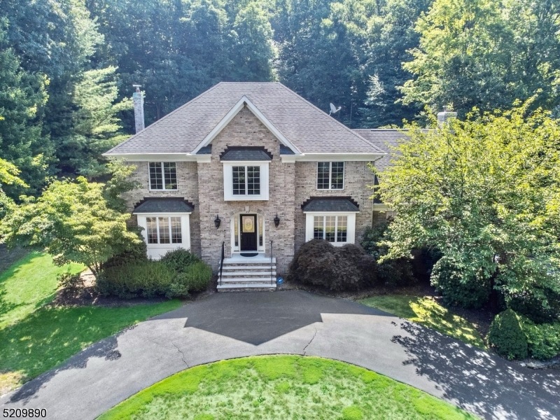 77 Fountain Dr, Ringwood, NJ 07456 - photo 1