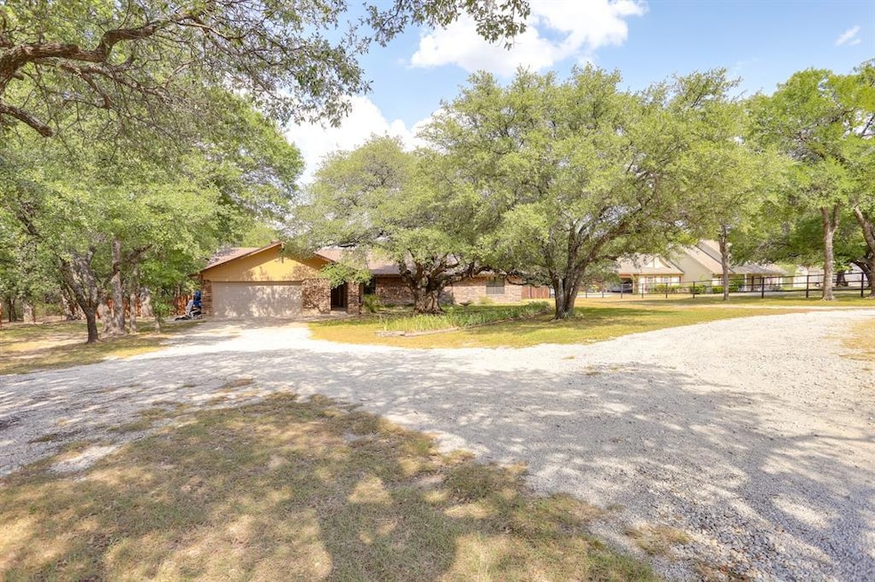 614 Newsom Mound Rd, Weatherford, TX 76085 - photo 1