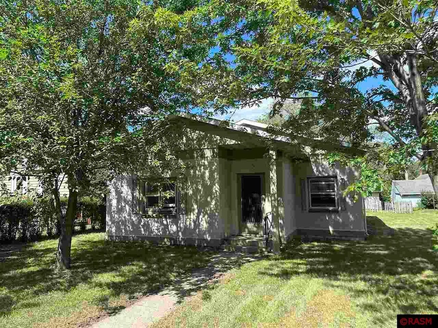 1015 1015 S Broadway St, New Ulm, MN 56073 - photo 1