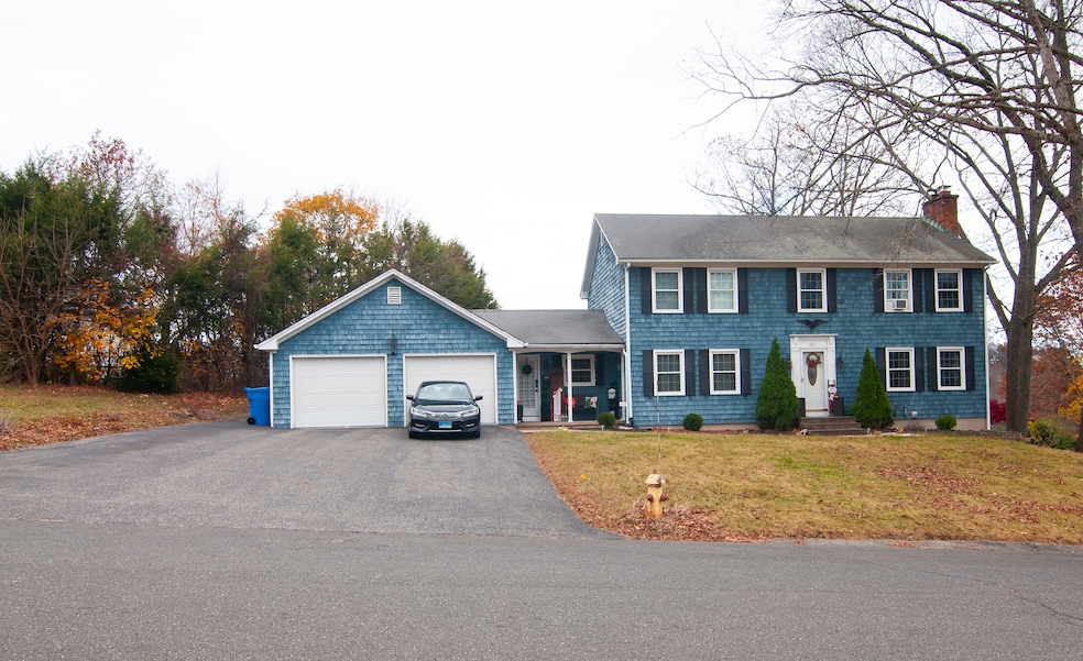 161 Birchfield Dr, Waterbury, CT 06705 - photo 1