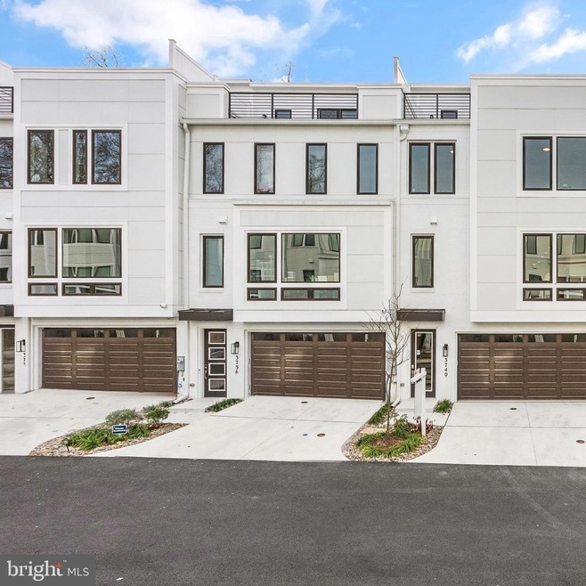 3736 Glenmoor Reserve Ln, Chevy Chase, MD 20815 - photo 1