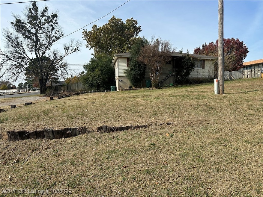 603 S Kerr Blvd, Sallisaw, OK 74955 - photo 1